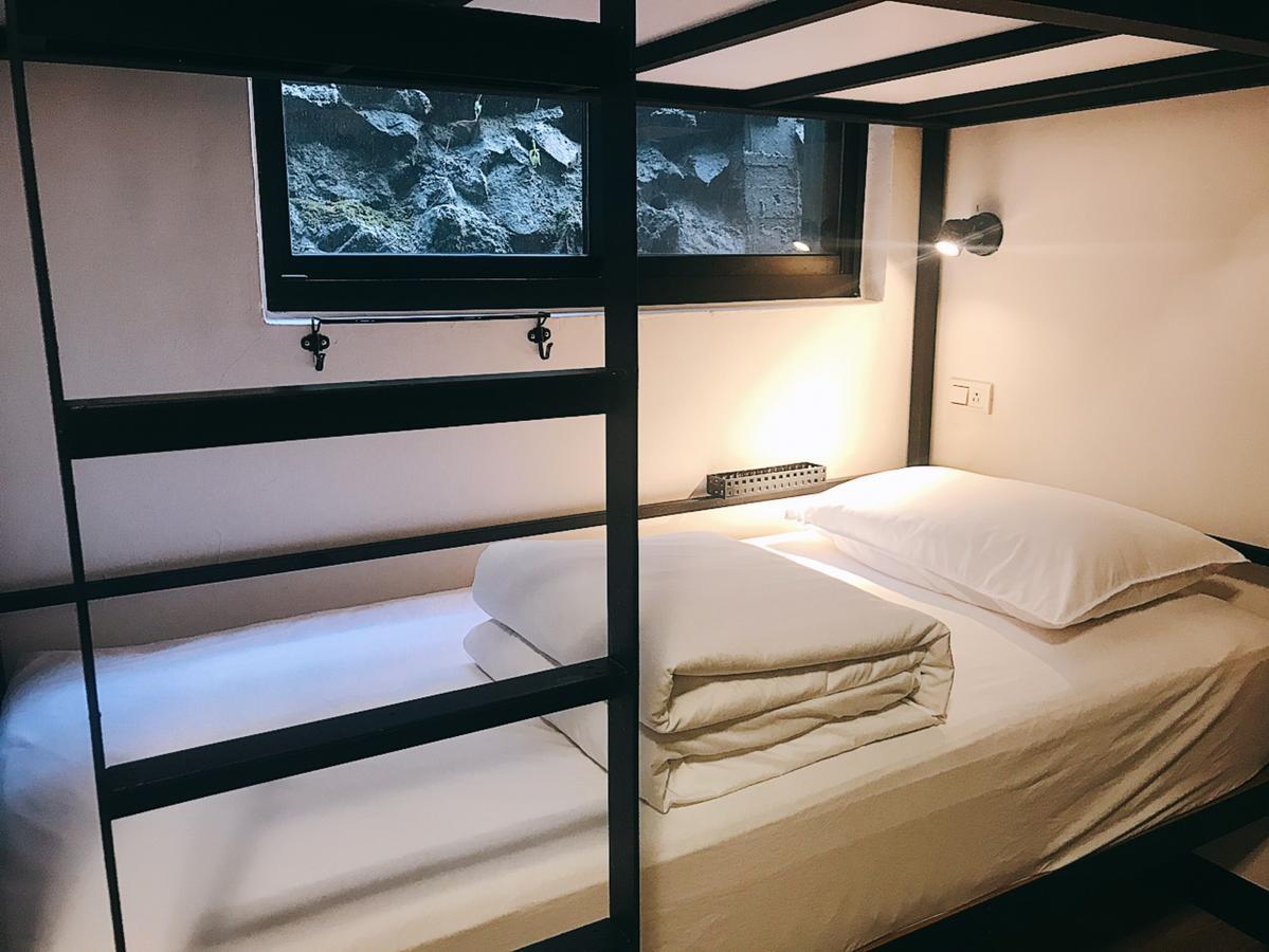 No. 55 Hostel 난간 외부 사진